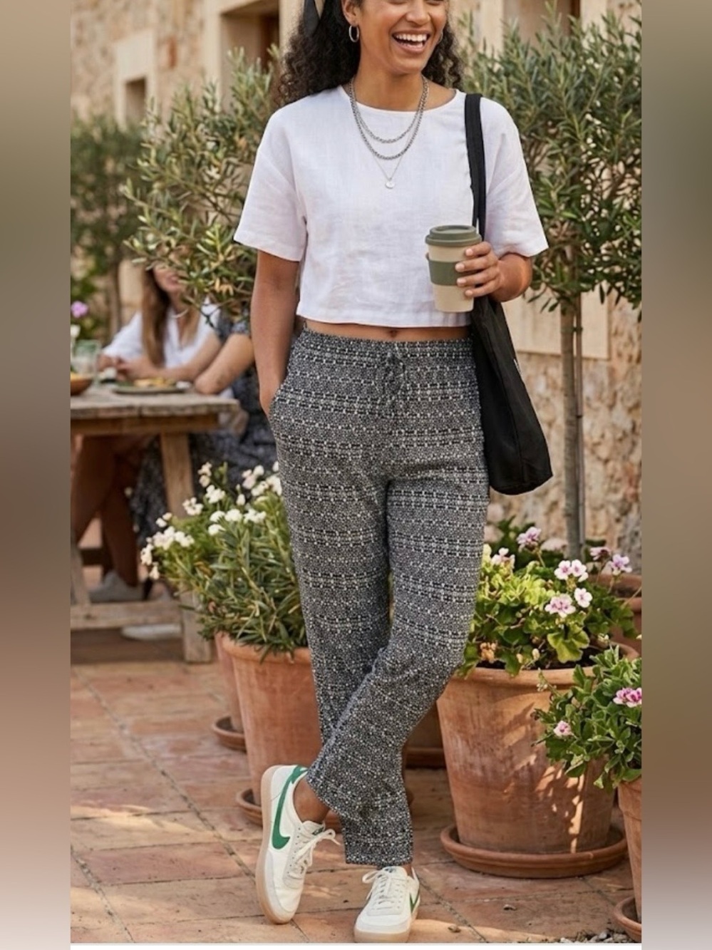 Zara Black & White Patterned Straight-Leg Pants size XS